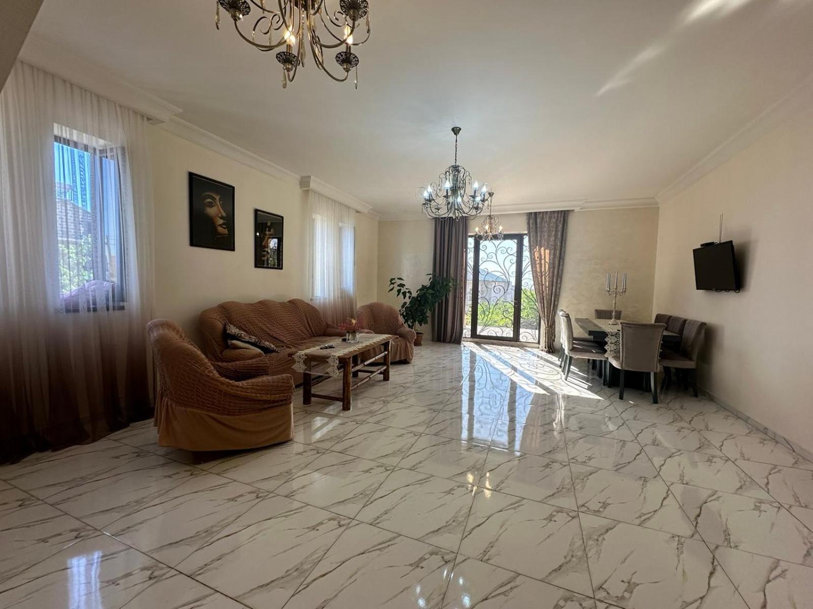 Abo Hotel Yerevan Exterior photo